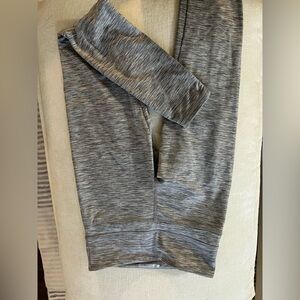 Grey and white leggings XS